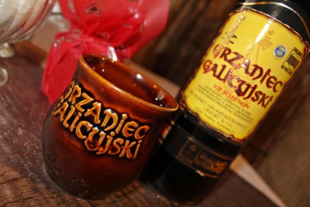 琥珀酒店 Kaliszki 外观 照片